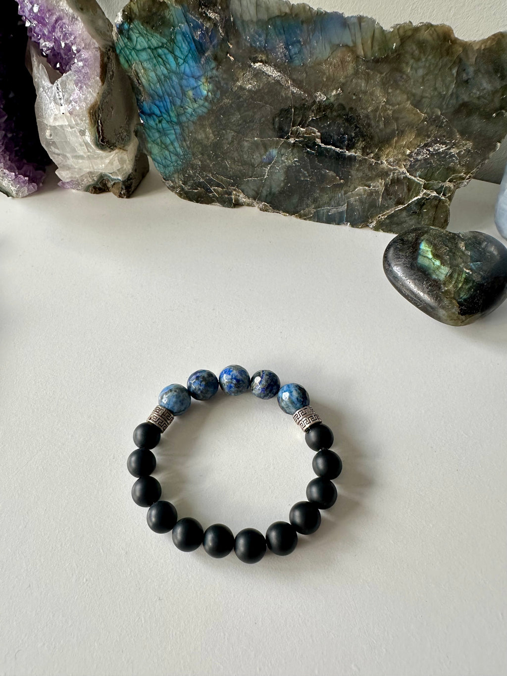 Collection de bracelets en pierres précieuses pour hommes