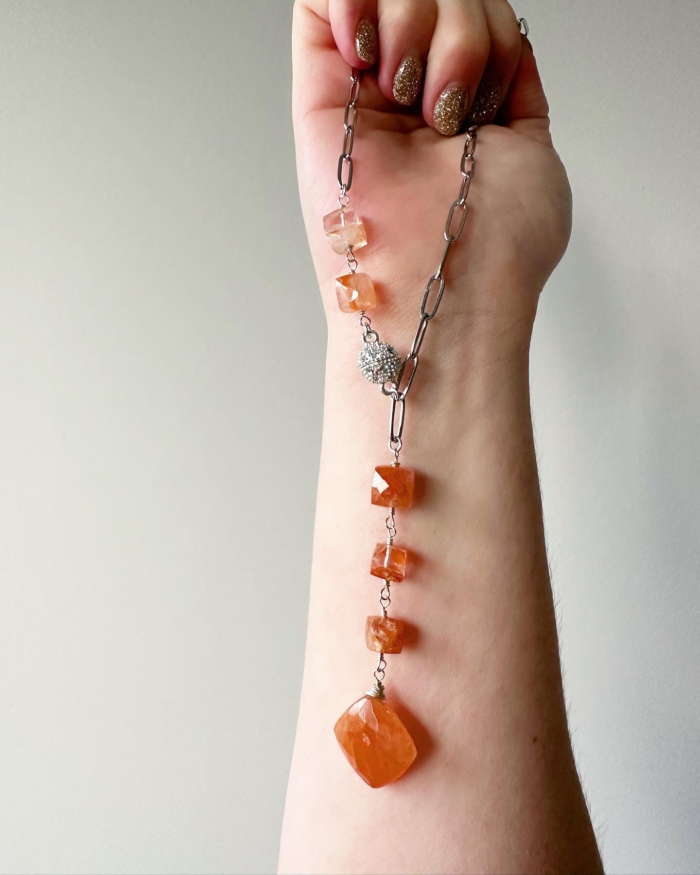 Nora - Cascading Sunstone Gemstone Paperclip Chain Lariat Necklace