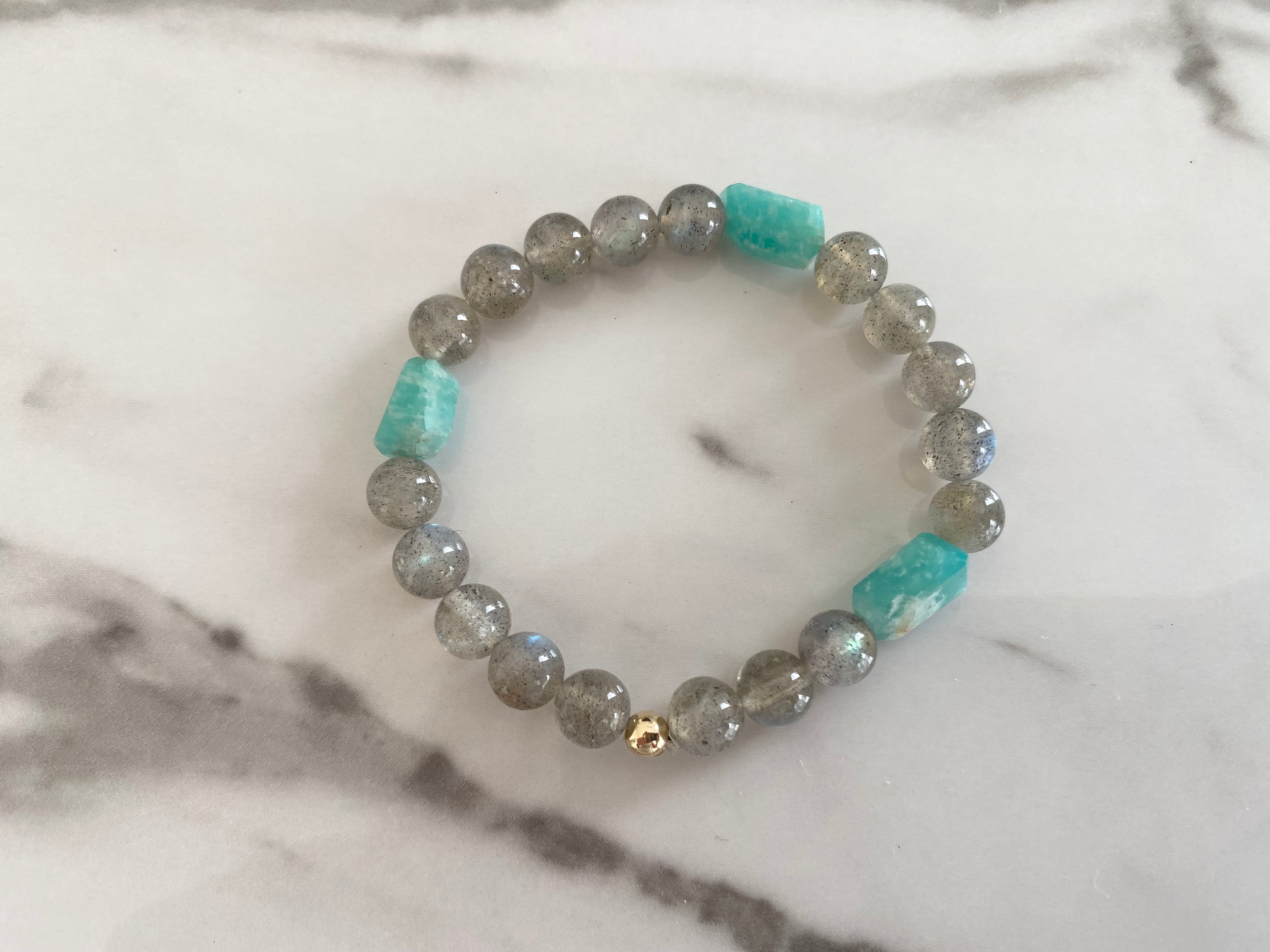 Collection de bracelets en pierres précieuses pour hommes