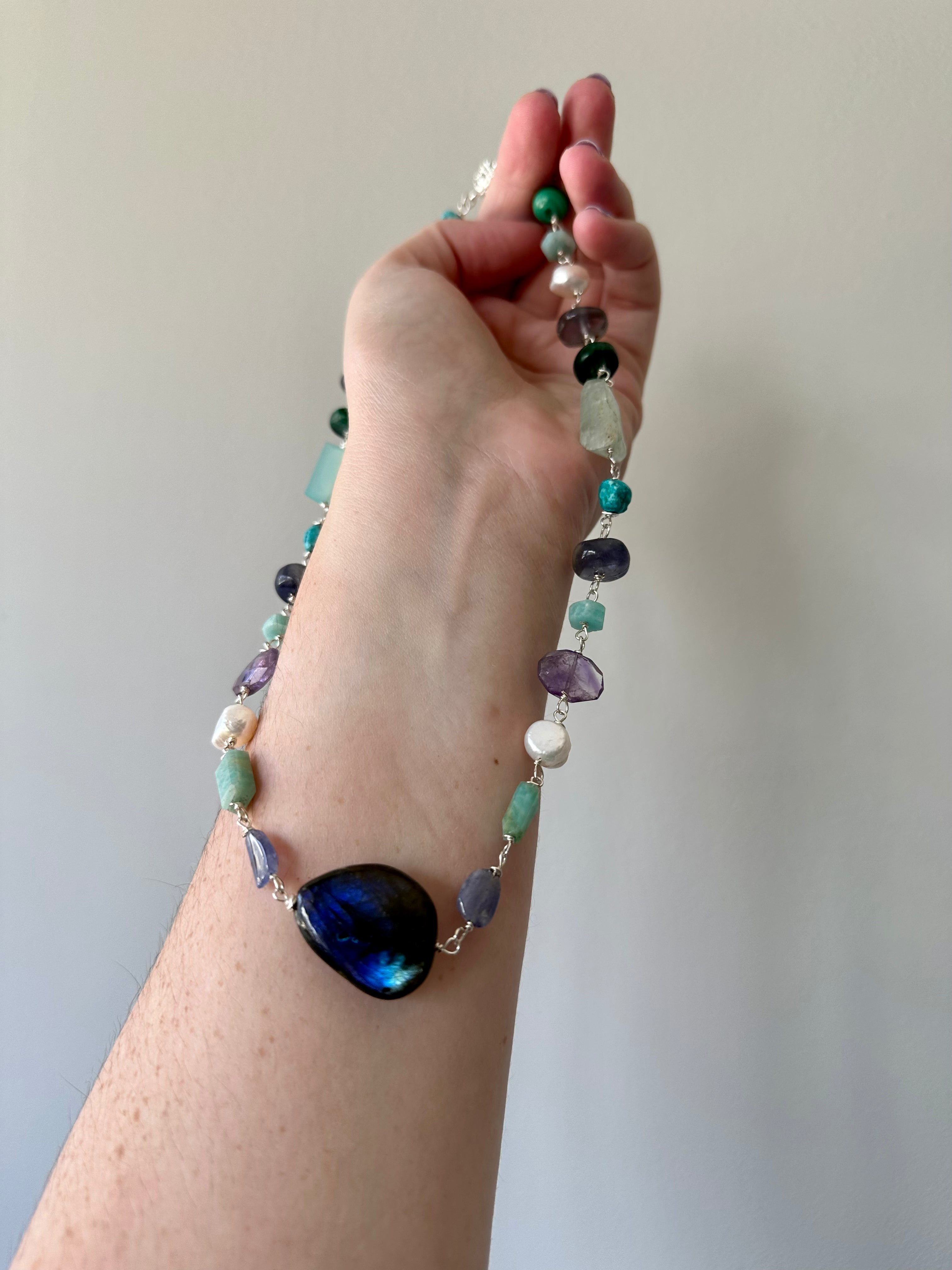 Blaine - Collier de pierres précieuses de labradorite et de citrine