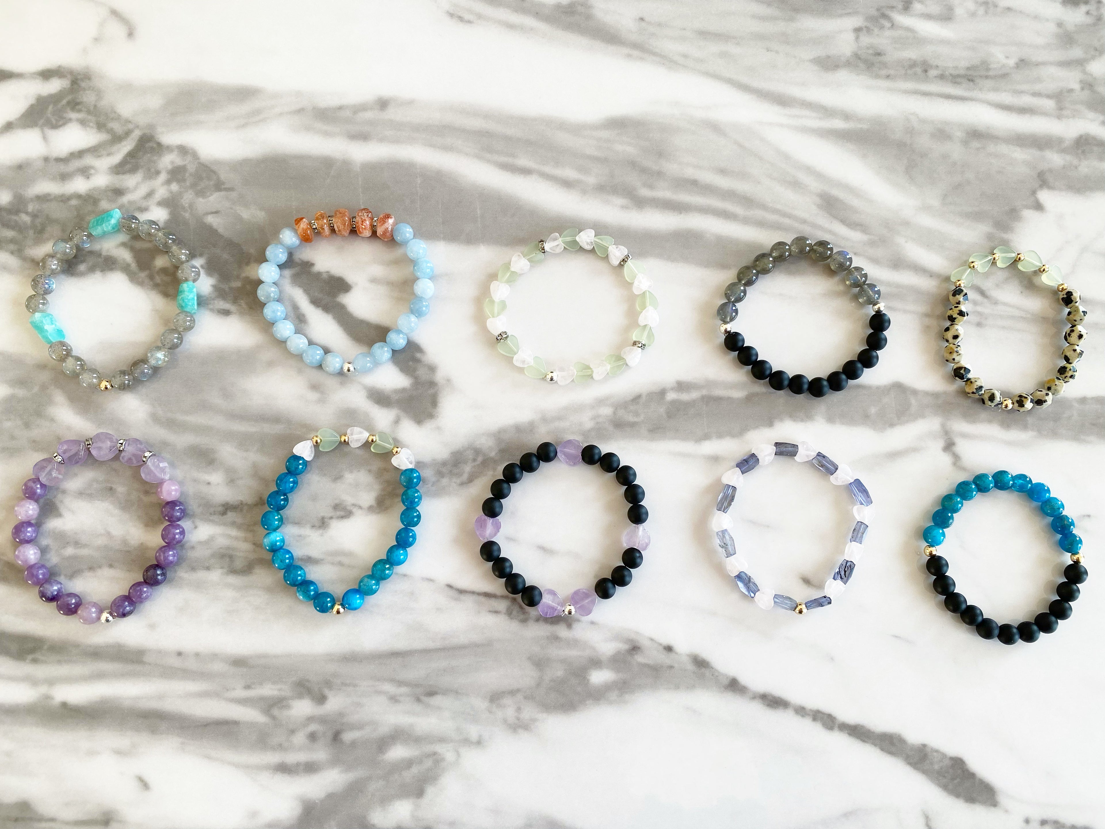 Collection de bracelets en pierres précieuses pour hommes