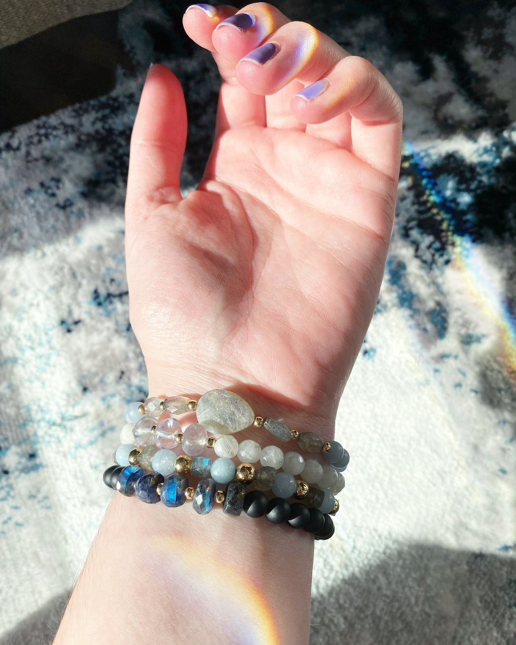 Sydni - Bracelets en pierres précieuses de labradorite et de rubis