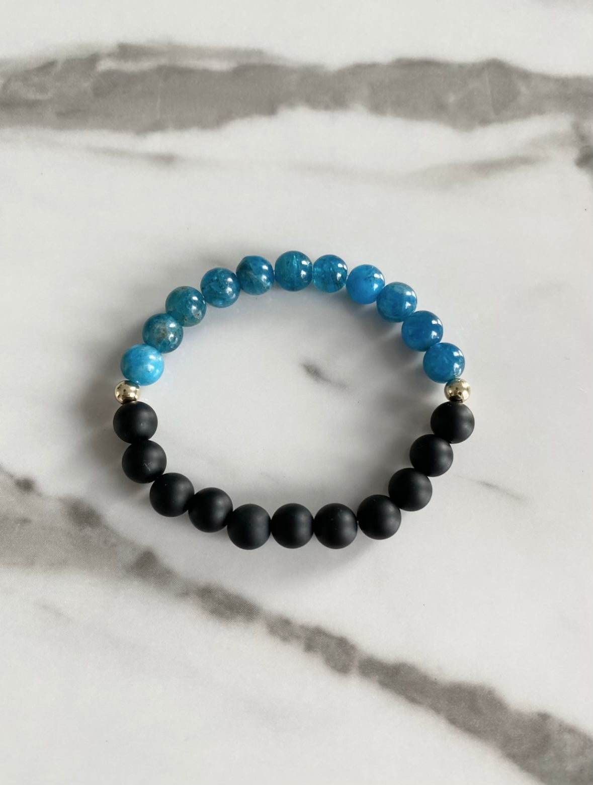 Collection de bracelets en pierres précieuses pour hommes
