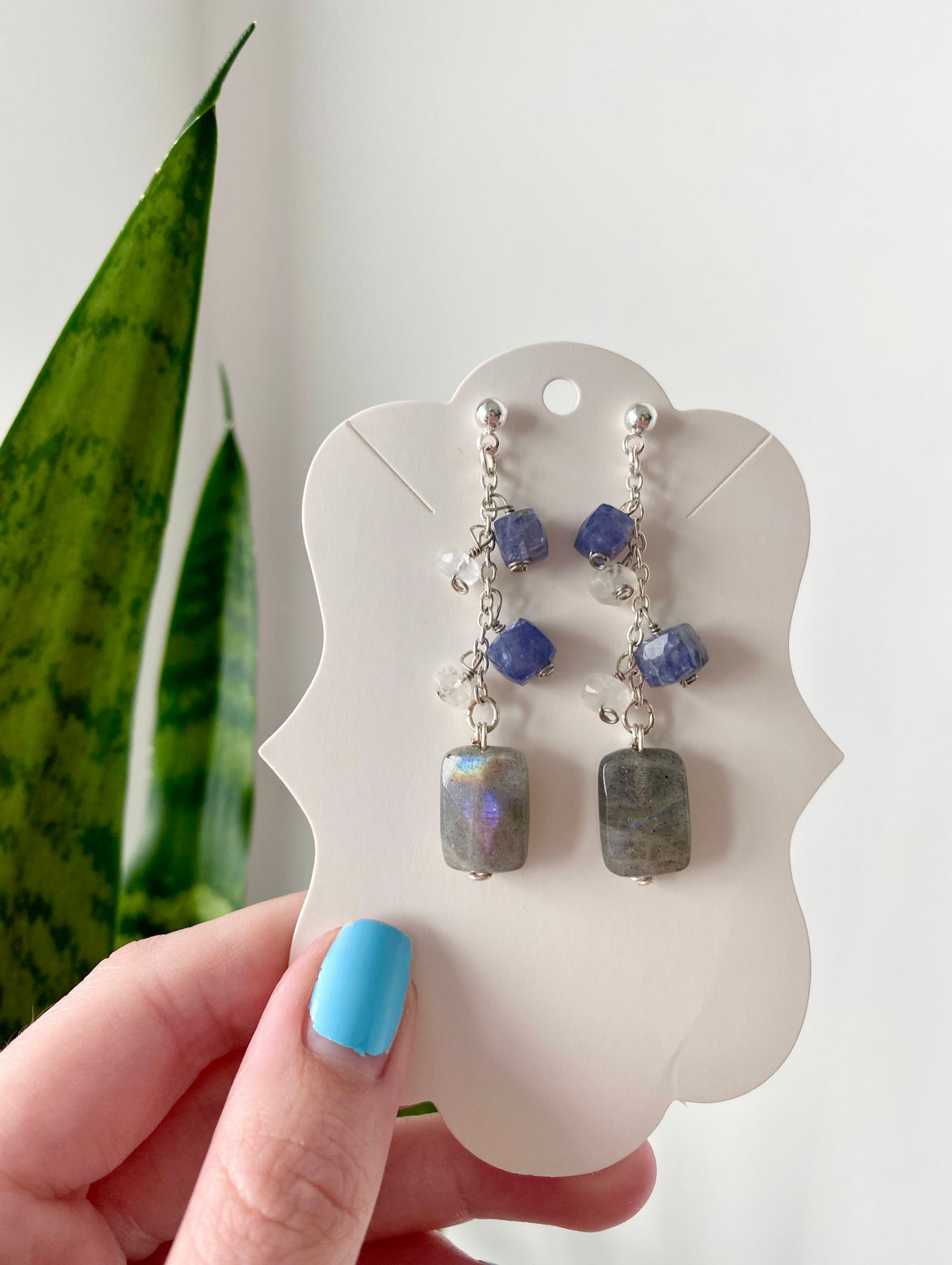 Devin - Boucles d'oreilles en pierres précieuses de labradorite