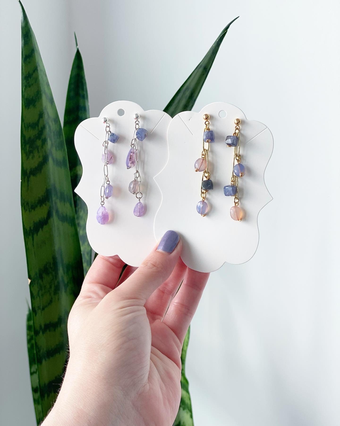 Blair - Boucles d'oreilles en trombone violet avec pierres précieuses