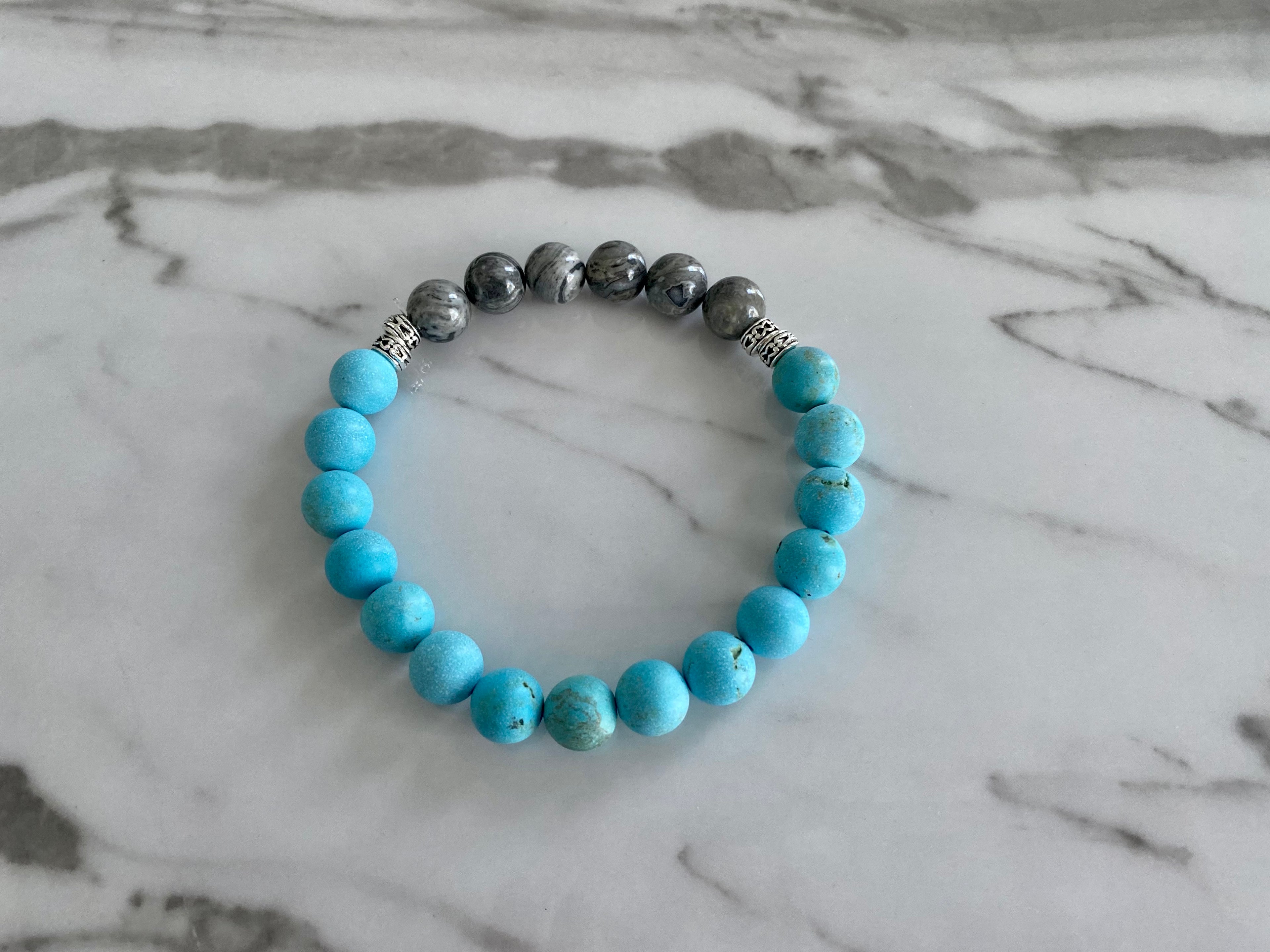Collection de bracelets en pierres précieuses pour hommes