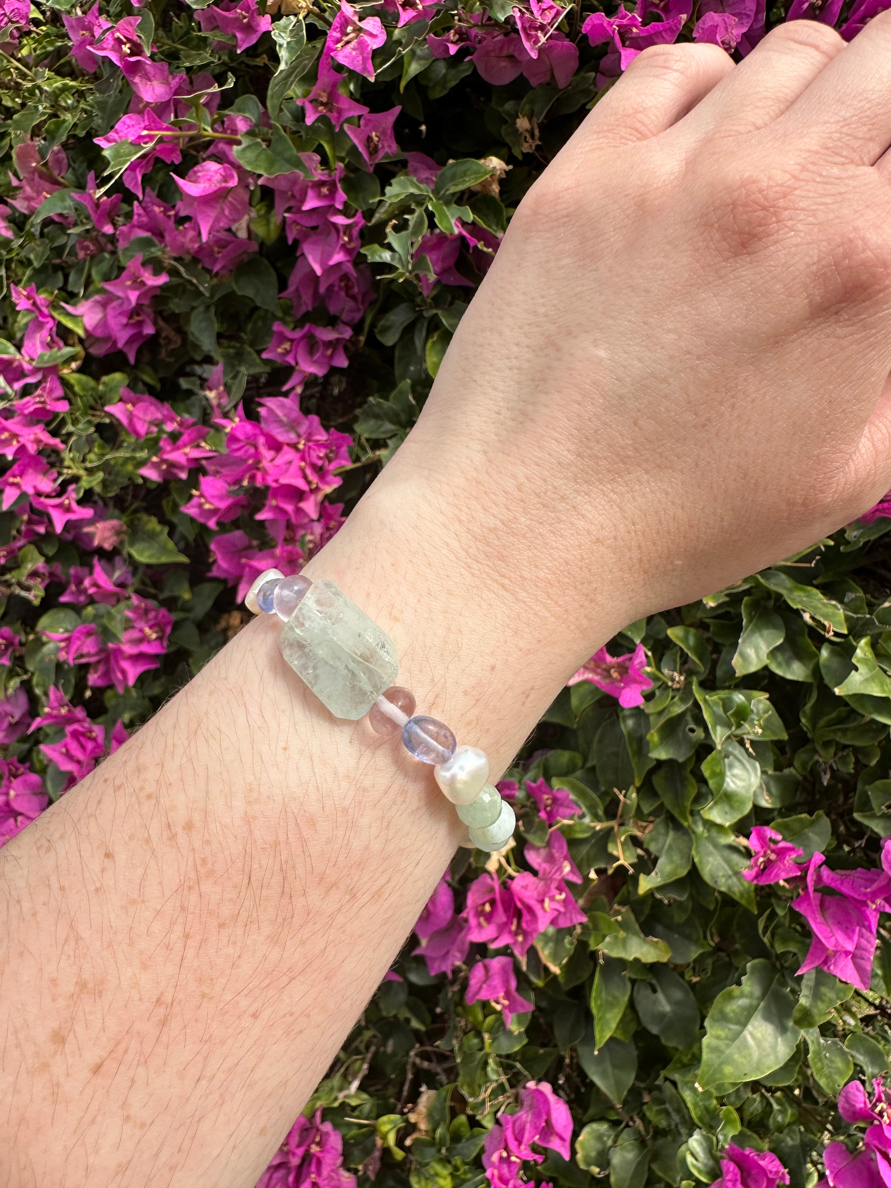 Bluebell - Bracelet de pierres précieuses aigue-marine, fluorite, perle d'eau douce, morganite, tanzanite
