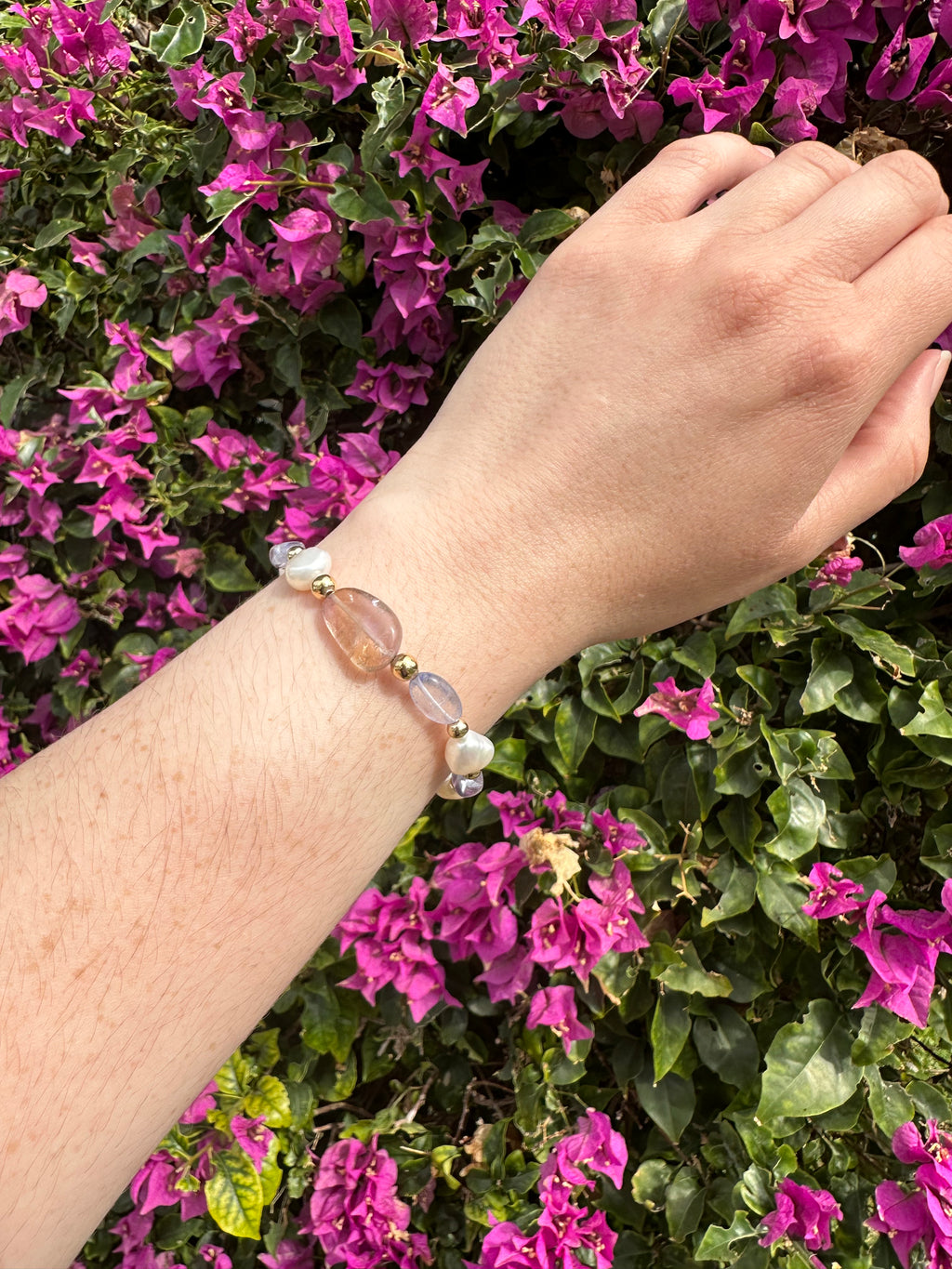 Aster - Bracelet en amétrine, perle d'eau douce et pierres précieuses de tanzanite